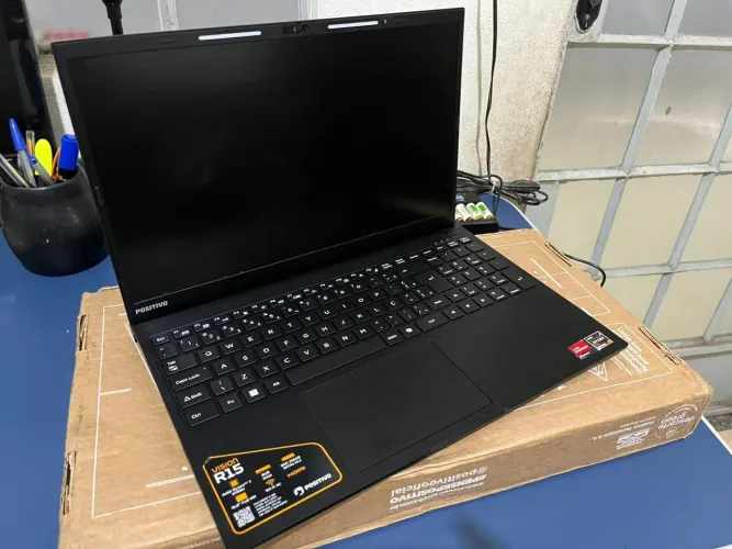 Notebook Positivo Vision R15 