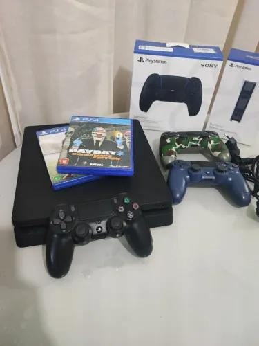 PS4 slim 500GB semi-novo 