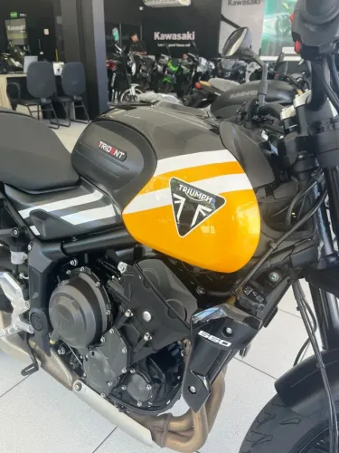 TRIUMPH TRIDENT 660 2026