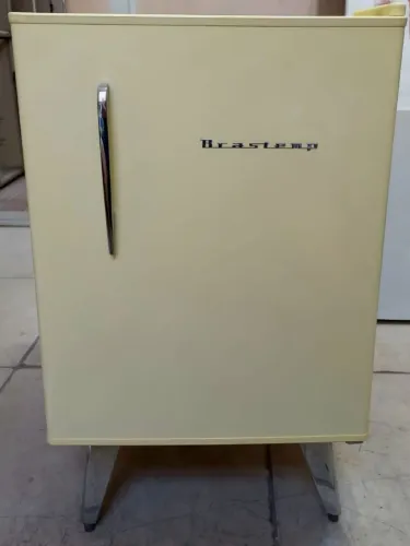 Frigobar Brastemp retrô impecável, abaixo do custo