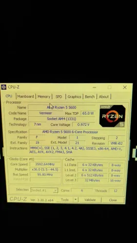 AMD RYZEN 5 5600