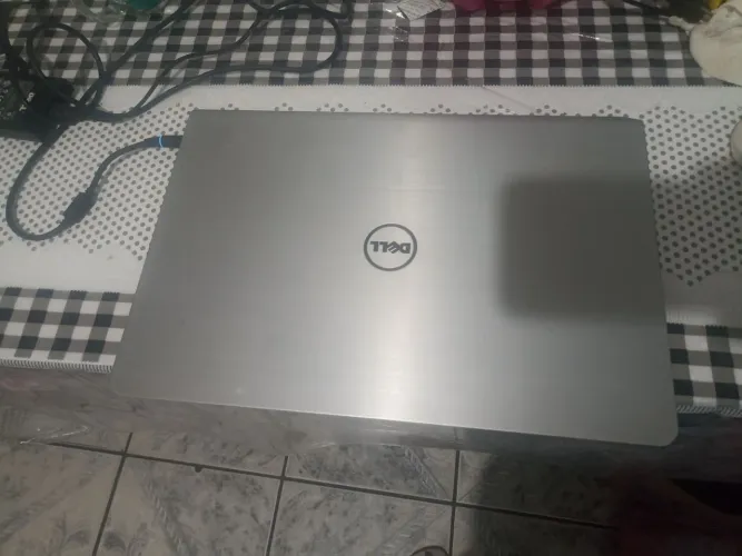 dell inspiron 5548 i7 8 GB de memória