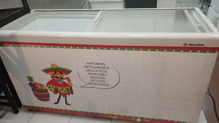 Freezer Horizontal 2 portas vidro