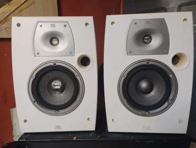 Caixas acústica JBL N26 usadas funcionando
