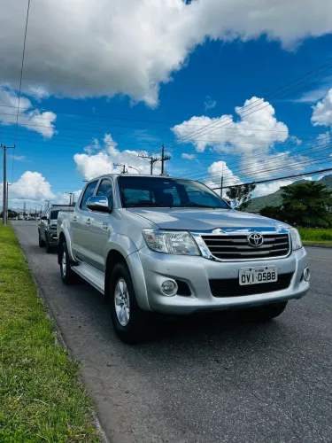 Toyota Hilux CD SRV 4X4 2.7 Flex 16V Aut. 2013