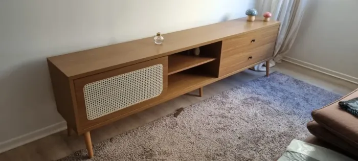 Rack Tela 220cm para TV até 60" com 2 Gavetas e 1 Porta de Correr Dalla Costa - Freijó