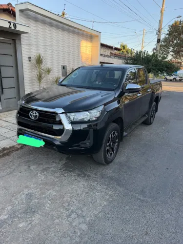 Toyota Hilux CD 4X4 2.8 Diesel Mec. 2022