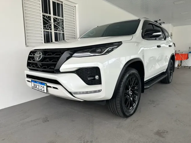 Toyota Hilux SW4 SRX 4X4 2.8 TDI 16V Dies. Aut. 2021