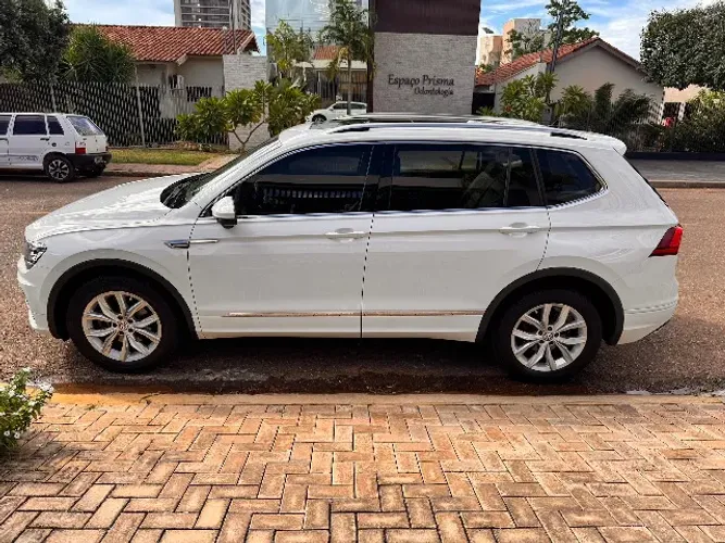Volkswagen Tiguan Allspac Comf 250 TSI 1.4 Flex 2019