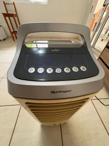 Climatizador Springer Wind com controle remoto