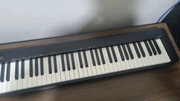     Casio CDP-S110 Piano Digital 88 Teclas (com pedal + suporte)
