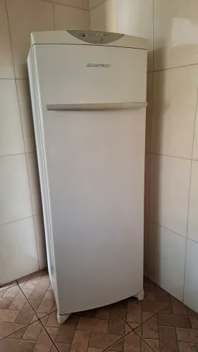 Freezer 276 litros Vertical Flex Frost Free Branco Brastemp-BVR28PB