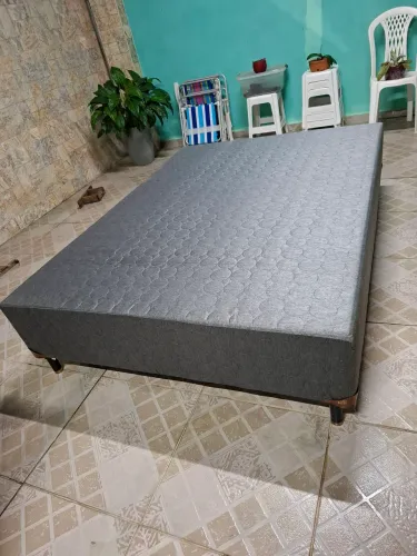 Cama base anti fungos e ácaros para colchão casal padrão