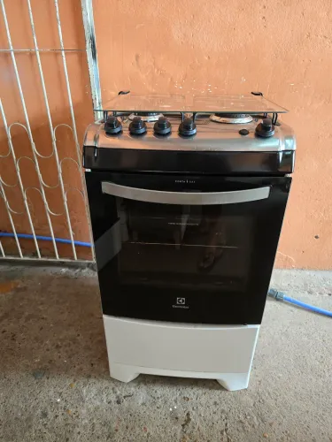 Fogão Electrolux, semi-novo ( com entrega)