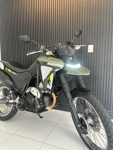 Yamaha XTZ 250 Lander Connected 2025
