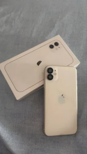 IPHONE 11 branco 128gb - Estado de novo
