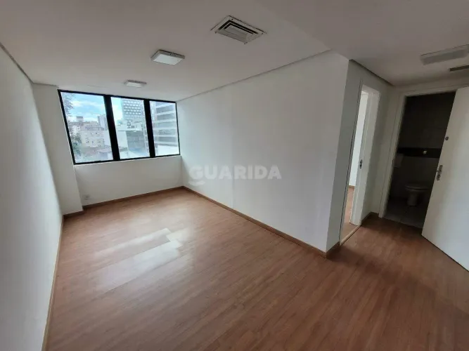 Sala comercial no bairro Menino Deus!
