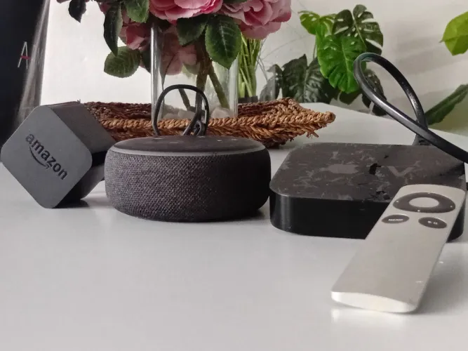 Amazon Echo Dot 3 (Alexa) + Apple TV 3ª Geração com Controle