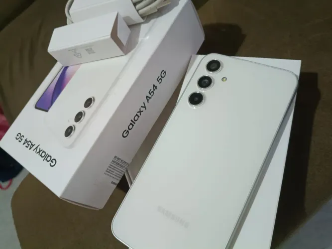 Troco samsung a54 5g  por iphone 