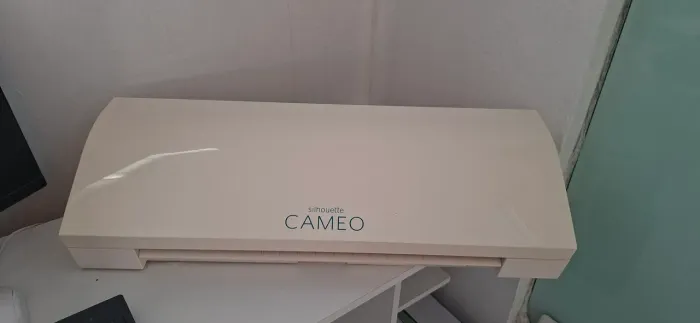 Silhouete Cameo 3 - Máquina de corte eletrônico