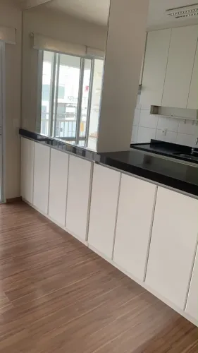 Ilha para cozinha , com marcenaria e pedra