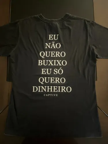 Camiseta Captive - original