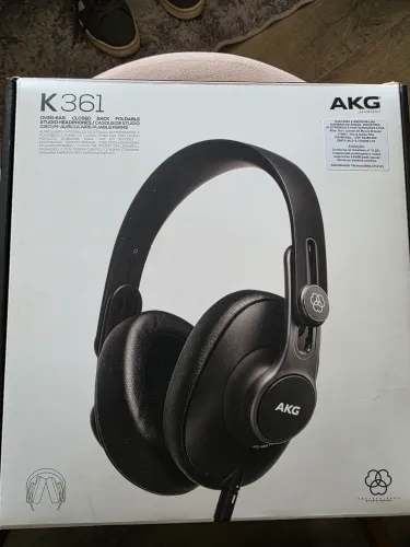 Akg k361