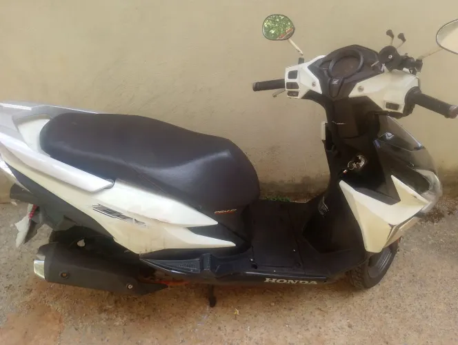 Honda elite 125(UNICA DONA)