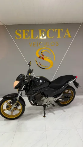 CB 300