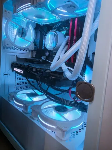 PC Gamer Ryzen 5 5600G + GTX 1660 Super MSI + 32GB RAM + SSD NVMe 2TB