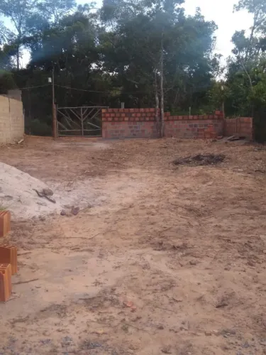 Vende- se Terreno
