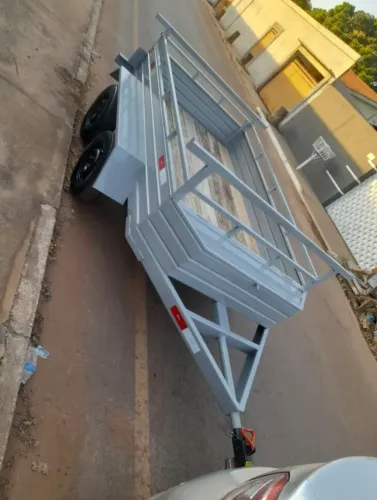 Vendo carretinha trucada nova