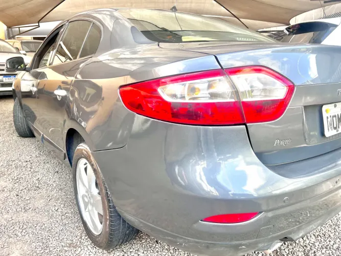 Renault Fluence Sed. Dynamique 2.0 16V Flex Aut. 2012