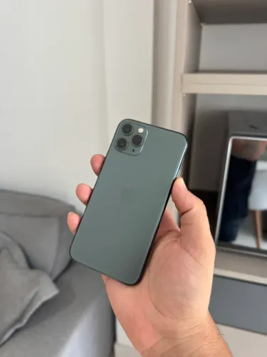 IPHONE 11 PRO 64 GIGAS Cabo fonte capinha e fone Bluetooth 