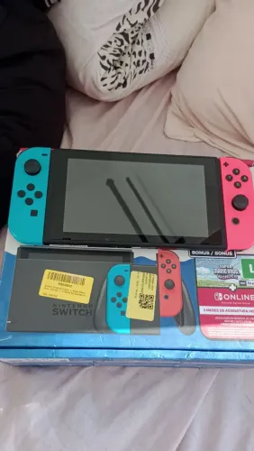 Nintendo switch semi novo