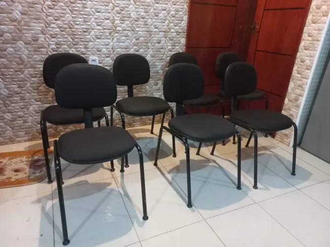 Cadeira secretária fixa