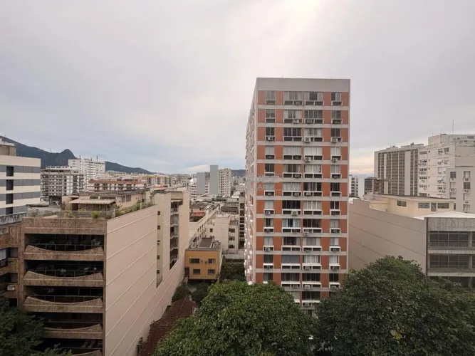 COBERTURA DUPLEX DOS SONHOS PARA ALUGAR NA TIJUCA! More em uma das ruas mais valorizadas d