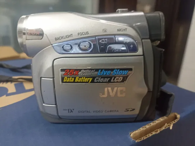 Filmadora JVC antiga