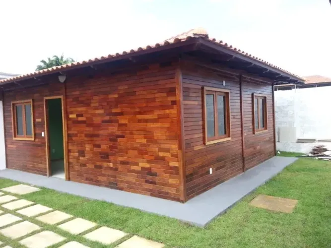 Aluga se casa com Dois quartos em residencial dentro de condomínio fechado  Manaus A