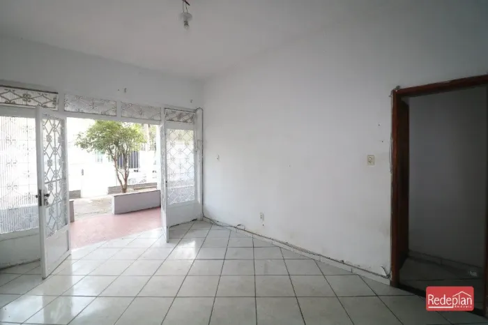 Casa a venda de 3 quartos no Bairro Voldac - Volta Redonda/RJ