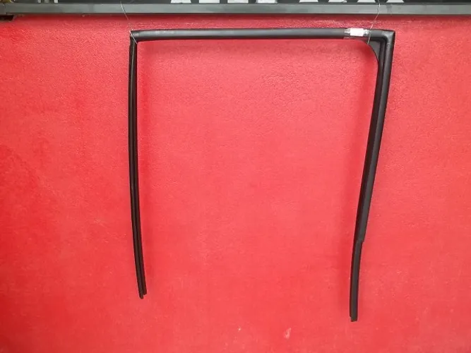 Borracha Canaleta Porta Traseira Direita Chery New Qq 2018
