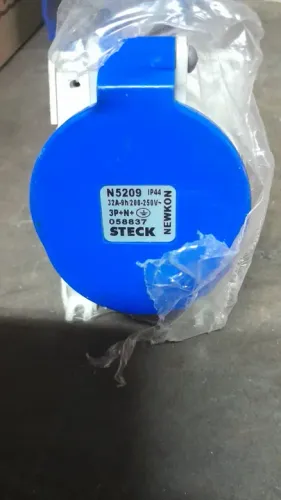 Tomadas Steck de sobrepor