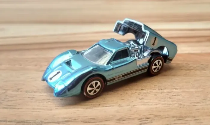 Hot Wheels 2010 Ford J-Car - Red Line Club Selection Series (Loose)