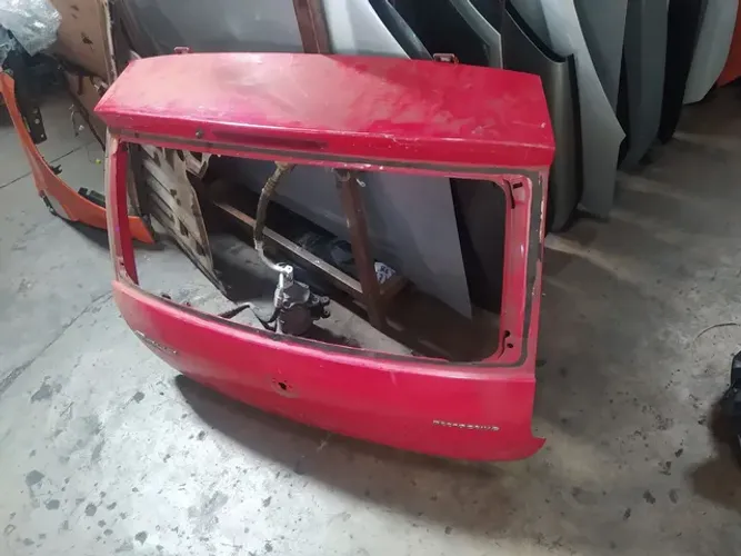 Tampa traseira novo Palio