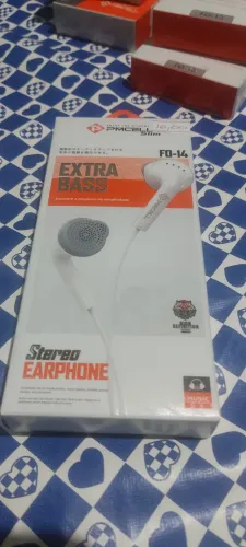 Fone de ouvido com fio 