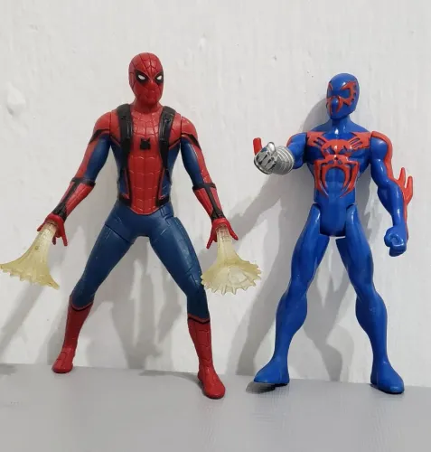 Boneco homem aranha hasbro ler descrição