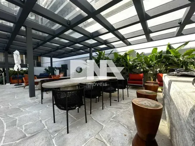 Apartamento - / Residencial / Leblon