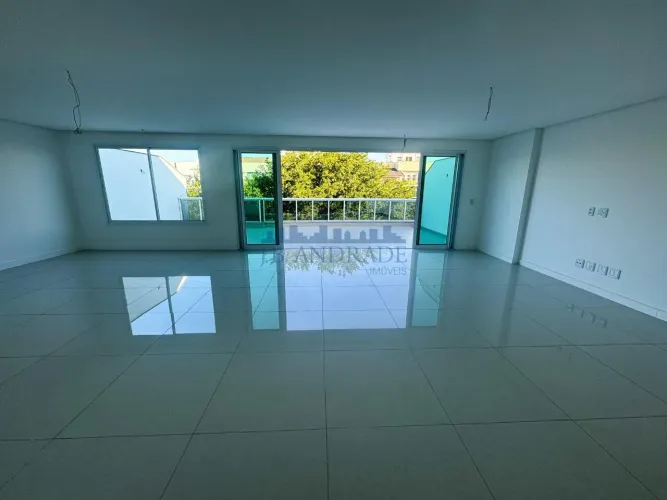 Recreio dos Bandeirantes | Cobertura 3 quartos, sendo 3 suites