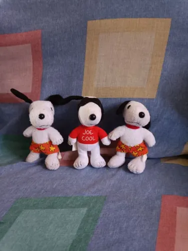 Vendo o lote de bonecos de ursos Snoopy.