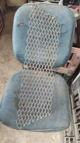 Grade frontal Mitsubishi L200